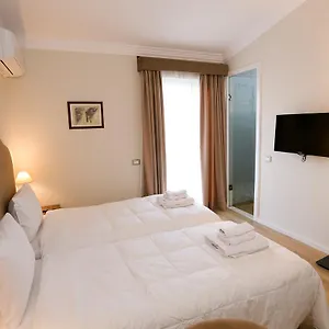 Hotell Hermes, Tirana